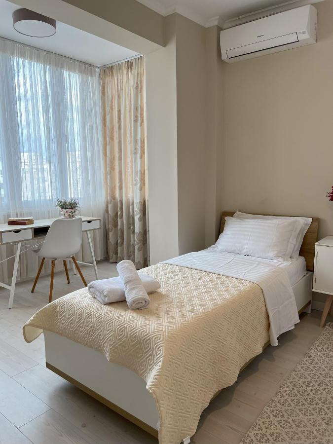 Grand New Bazaar Apartment Tirana Exterior photo