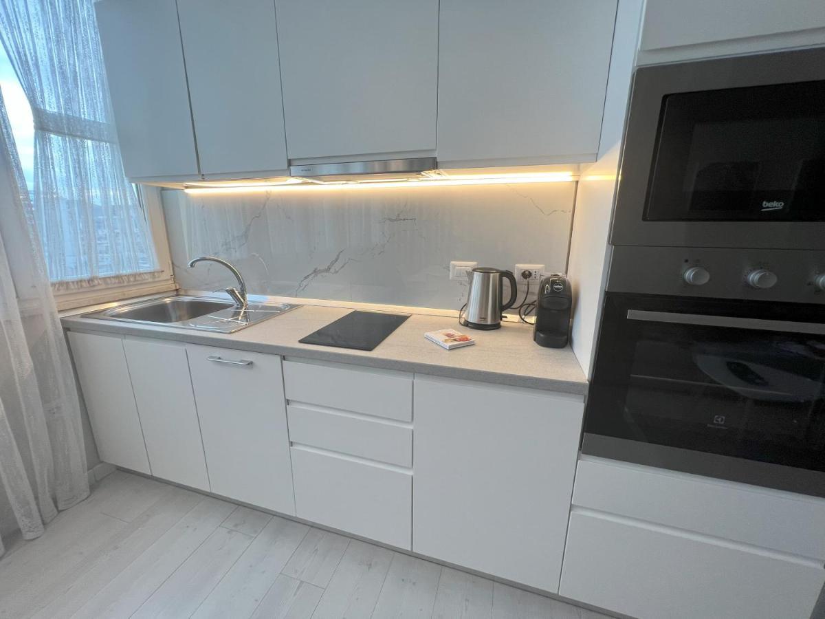 Grand New Bazaar Apartment Tirana Exterior photo