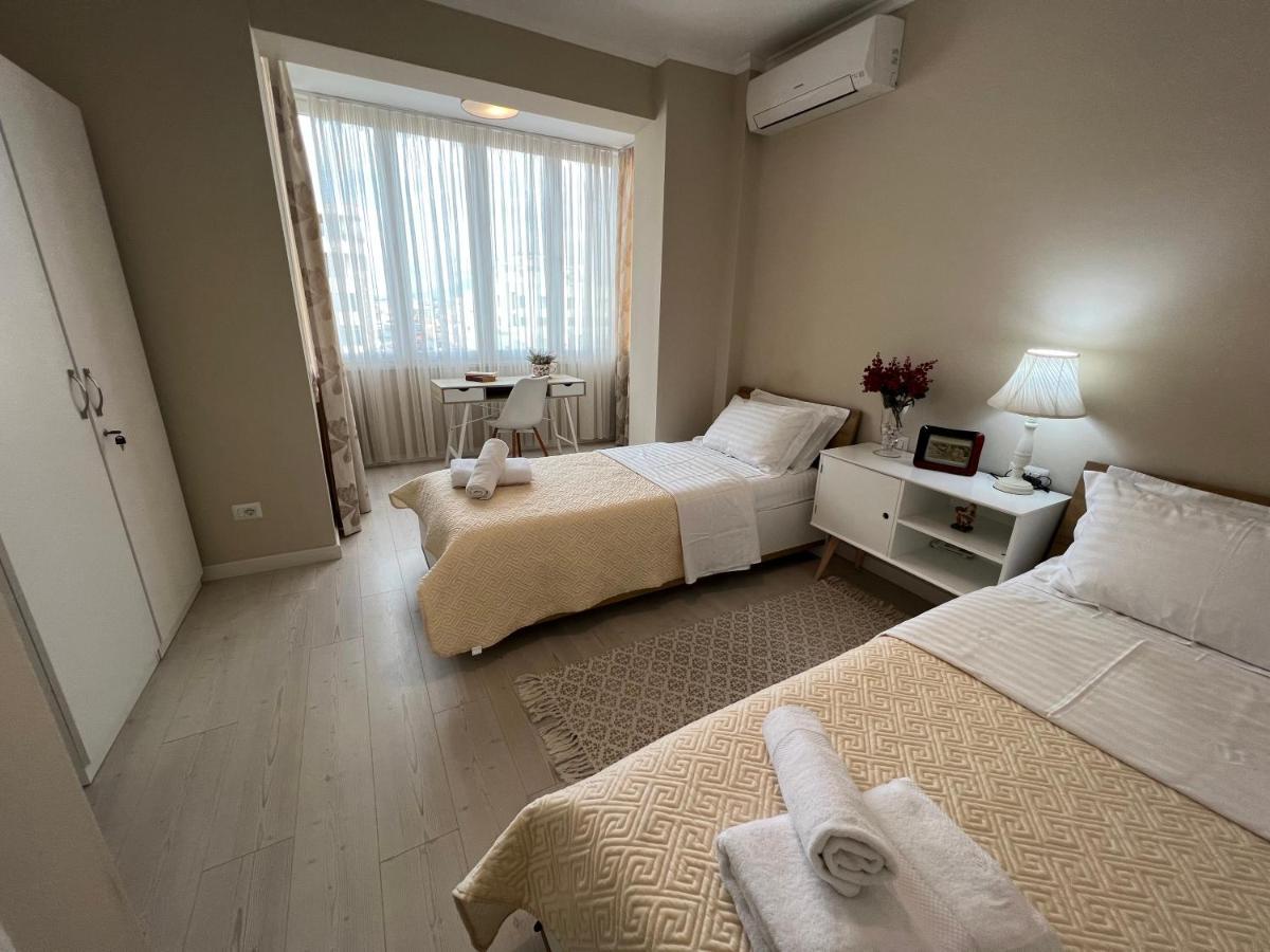 Grand New Bazaar Apartment Tirana Exterior photo