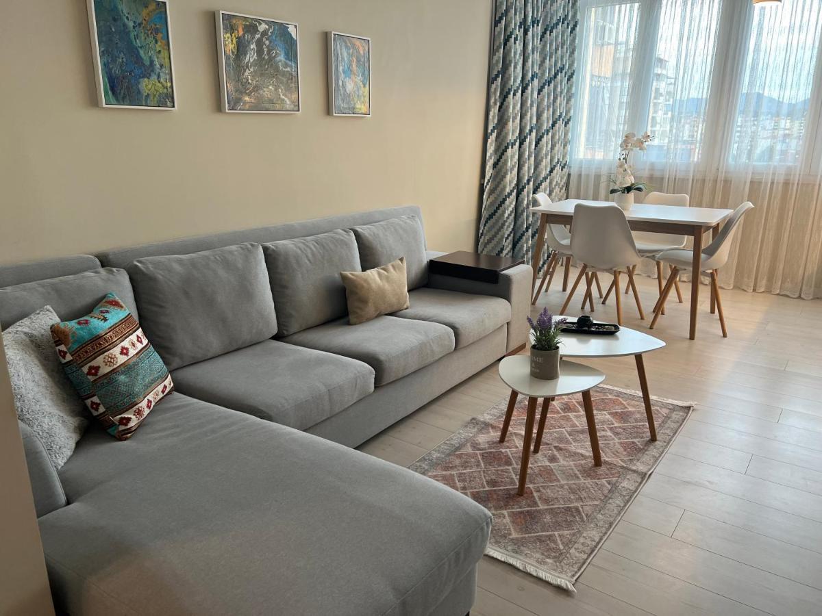 Grand New Bazaar Apartment Tirana Exterior photo